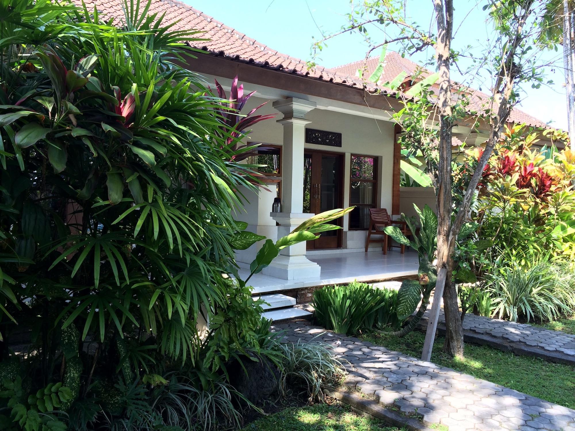 Bumi Ayu Bungalow Sanur Екстериор снимка