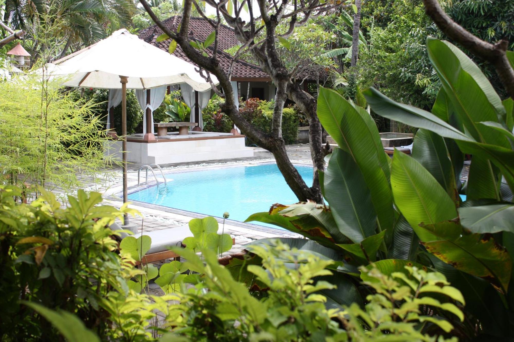 Bumi Ayu Bungalow Sanur Екстериор снимка