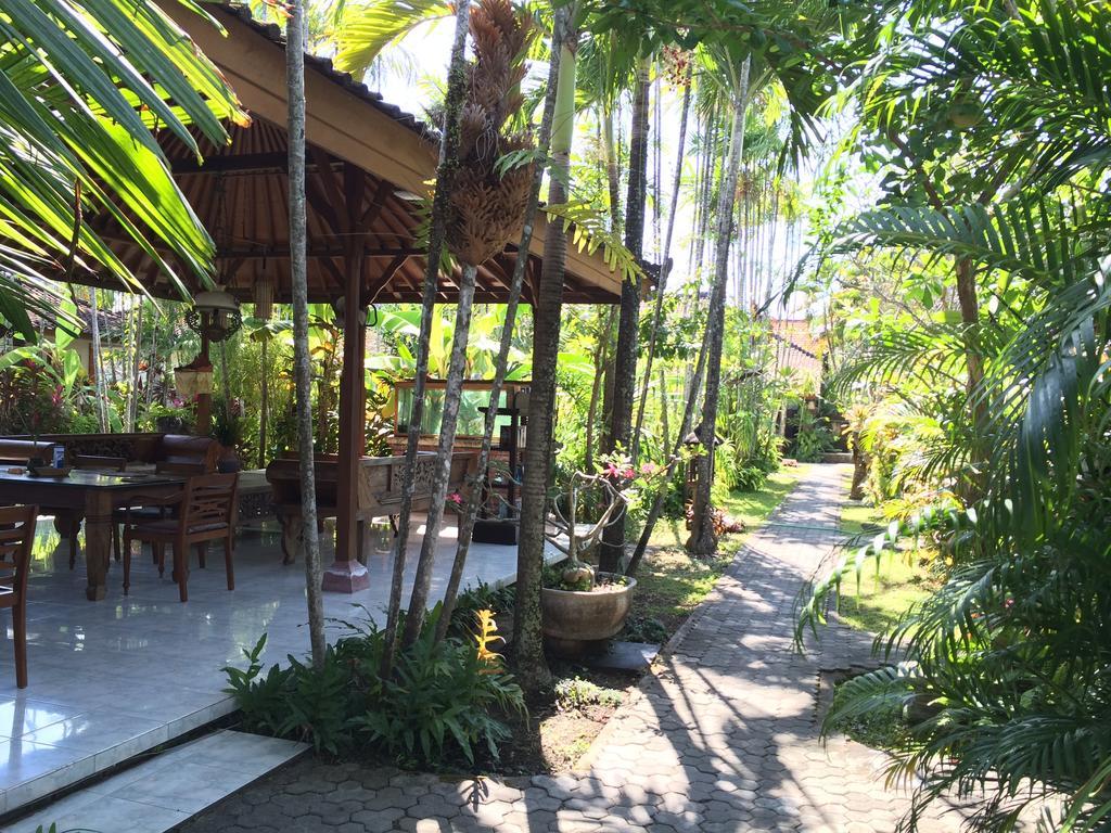 Bumi Ayu Bungalow Sanur Екстериор снимка