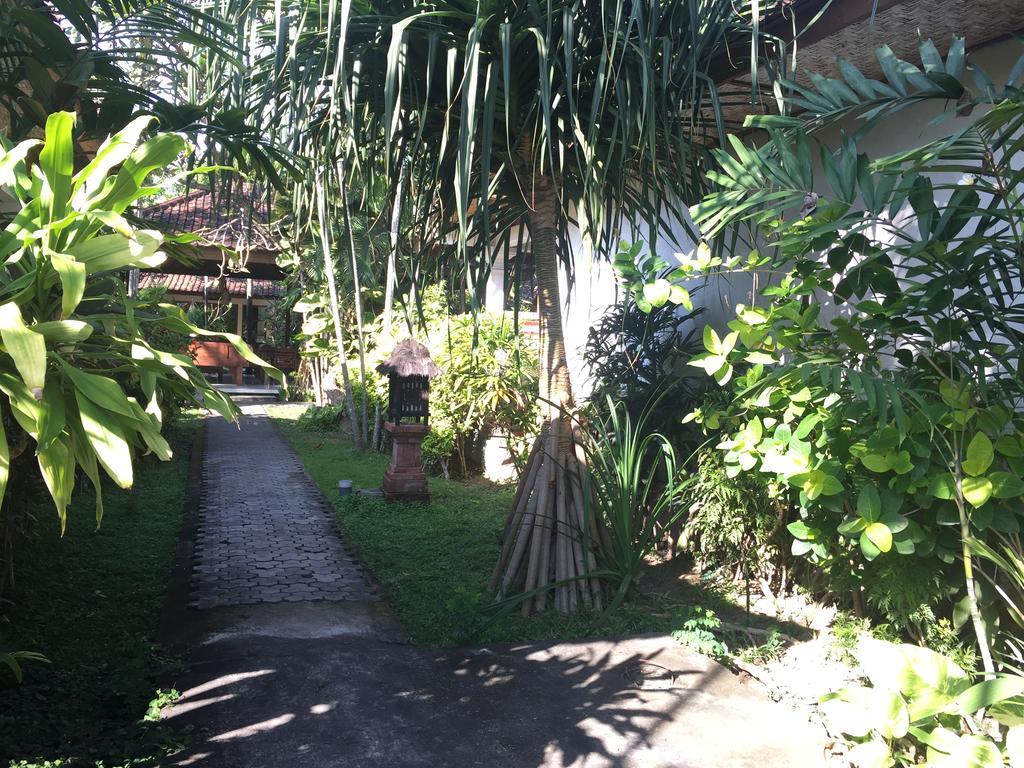 Bumi Ayu Bungalow Sanur Екстериор снимка