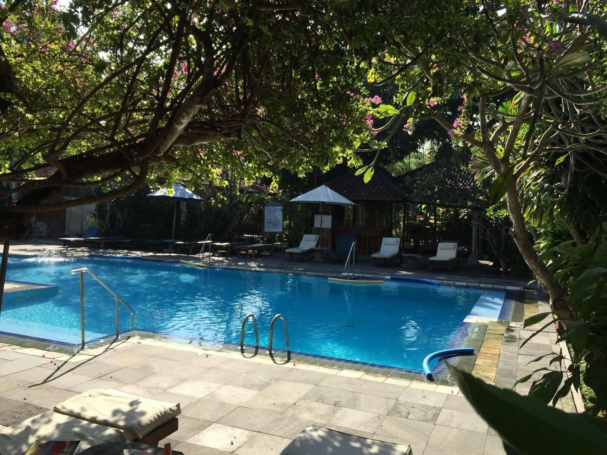 Bumi Ayu Bungalow Sanur Екстериор снимка