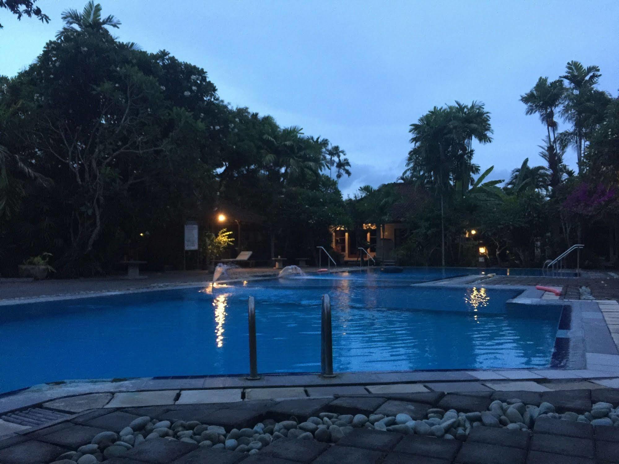 Bumi Ayu Bungalow Sanur Екстериор снимка