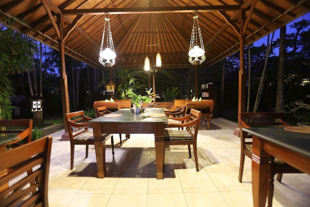 Bumi Ayu Bungalow Sanur Екстериор снимка